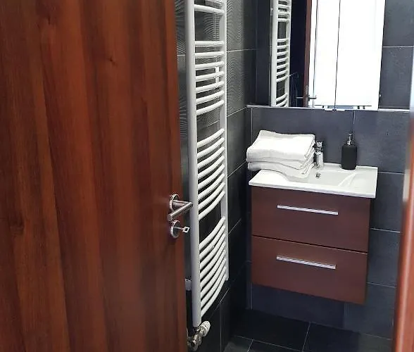 Galeriuspremium8 Apartment *