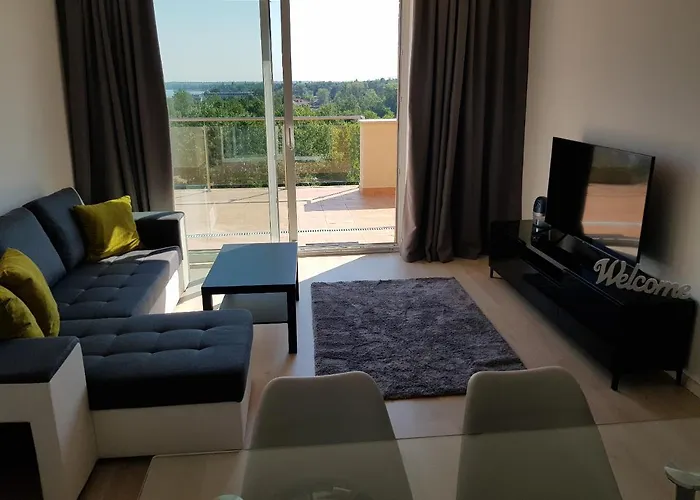 Apartment Galeriuspremium8 *